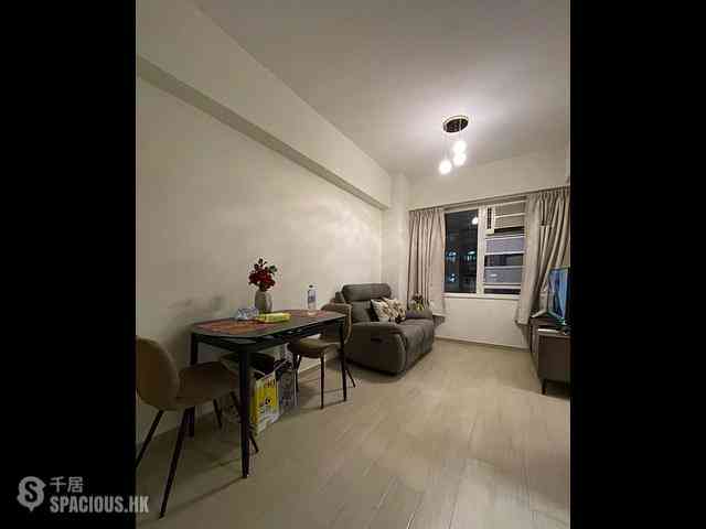 Wan Chai - Lap Hing Building 01