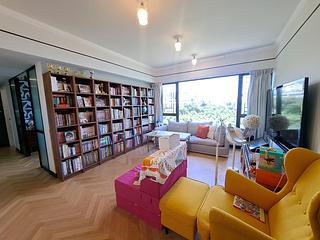 Repulse Bay - Ruby Court 03
