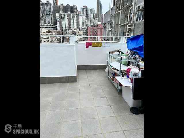 North Point - Hung Yat Building 01