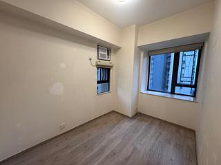 Mid Levels Central - Robinson Heights Block 2 08