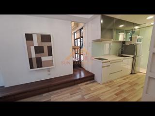 Mid Levels Central - Good View Court 02
