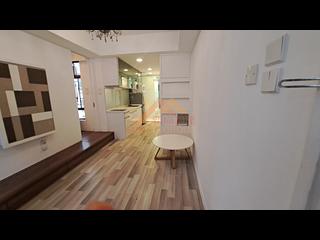 Mid Levels Central - Good View Court 04