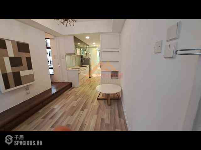 Mid Levels Central - Good View Court 07