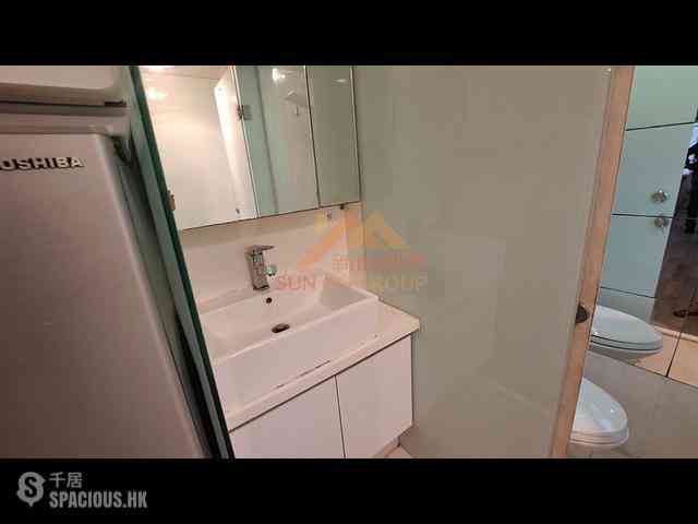 Mid Levels Central - Good View Court 09