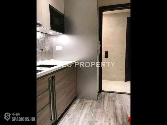 Sheung Wan - AVA128 02