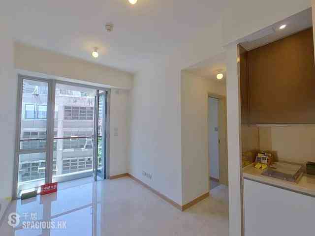 Sai Ying Pun - 63, Pokfulam Amber House (Tower 1) 01