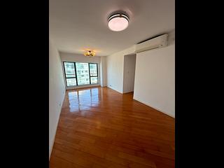 Tai Kok Tsui - Park Avenue Phase 1 Block 6 03