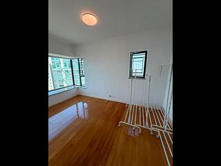 Tai Kok Tsui - Park Avenue Phase 1 Block 6 04