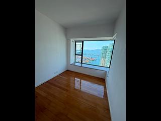 Tai Kok Tsui - Park Avenue Phase 1 Block 6 06