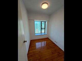 Tai Kok Tsui - Park Avenue Phase 1 Block 6 07