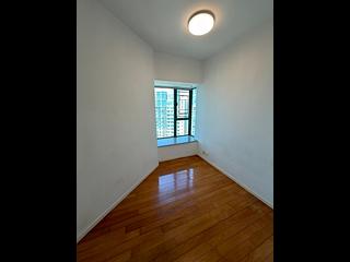 Tai Kok Tsui - Park Avenue Phase 1 Block 6 08