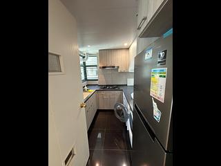 Tai Kok Tsui - Park Avenue Phase 1 Block 6 11