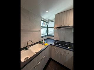 Tai Kok Tsui - Park Avenue Phase 1 Block 6 12