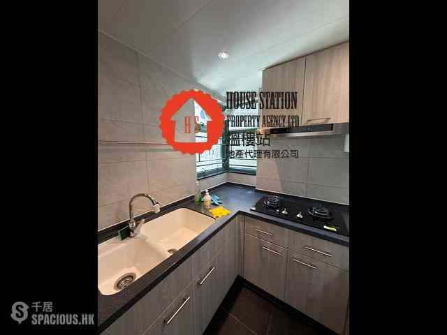 Tai Kok Tsui - Park Avenue Phase 1 Block 6 12