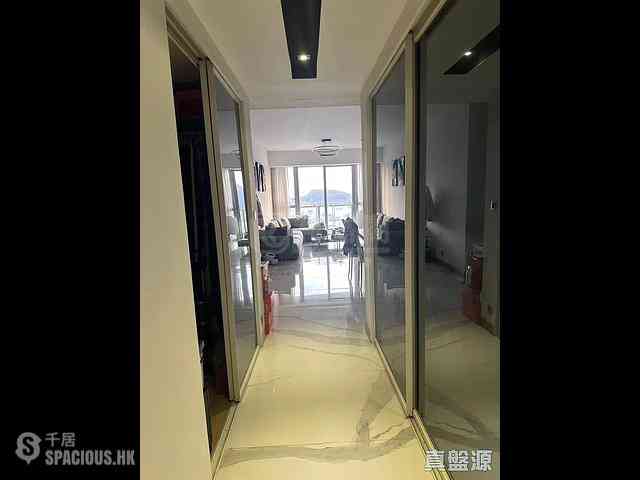 Wong Chuk Hang - Marinella 01