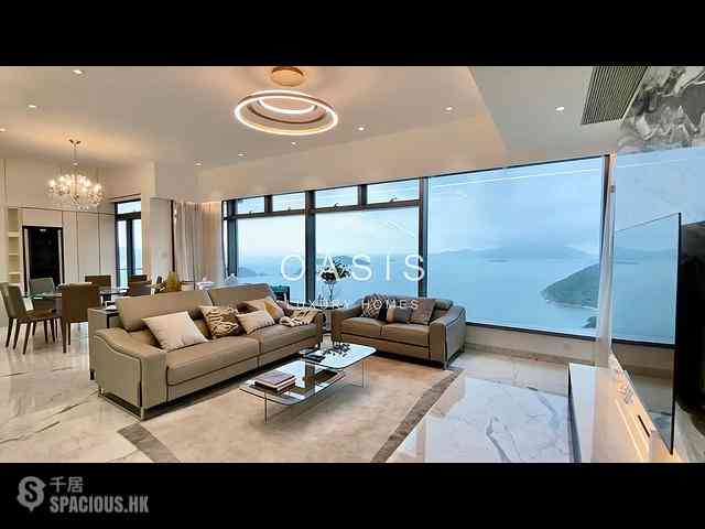 Repulse Bay - Grosvenor Place 02