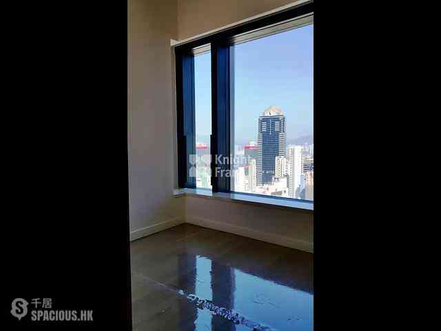 Mid Levels Central - Gramercy 04
