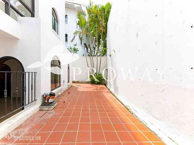 Chung Hom Kok - Casa Del Sol 03