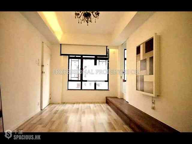 Mid Levels Central - Good View Court 03