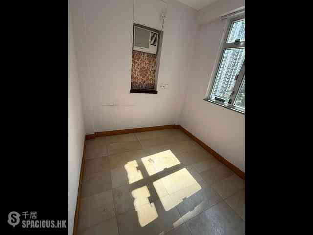Quarry Bay - Nan Fung Sun Chuen Block 2 05