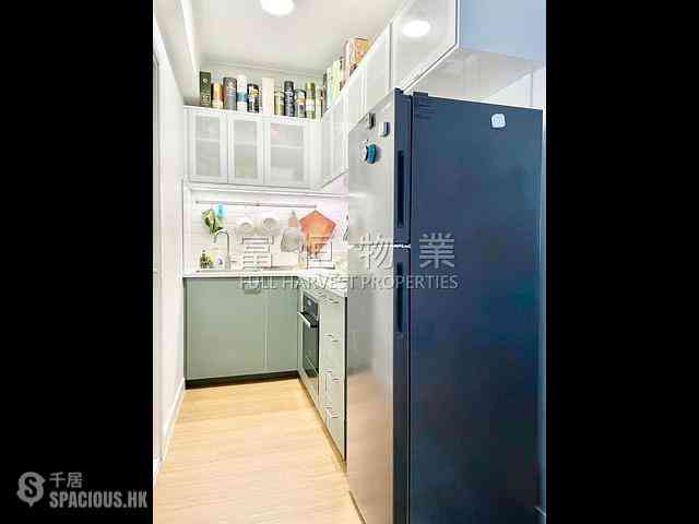 Happy Valley - Evone Court 04