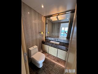 Fortress Hill - Harbour Glory Block 5 05