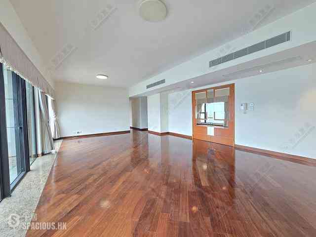 West Kowloon - The Arch Sky Tower (Block 1) 03