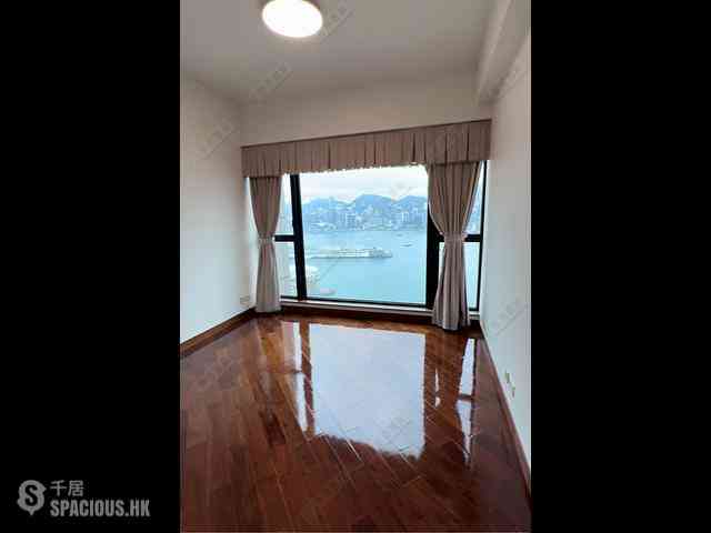 West Kowloon - The Arch Sky Tower (Block 1) 05