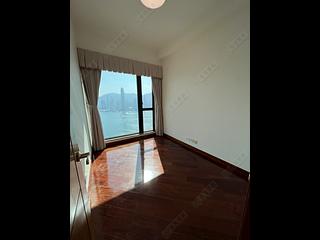 West Kowloon - The Arch Sky Tower (Block 1) 15