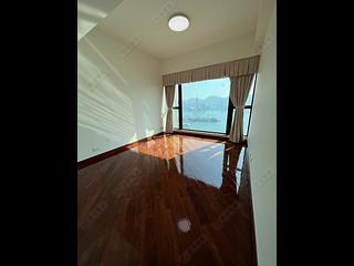 West Kowloon - The Arch Sky Tower (Block 1) 19