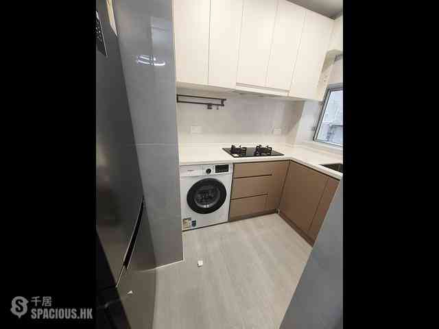 Sai Ying Pun - 1E, High Street 09