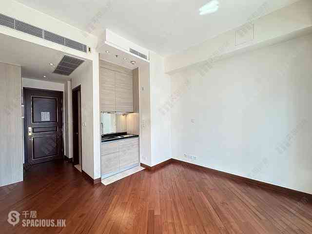 Wan Chai - The Avenue Phase 2 Block 2 04