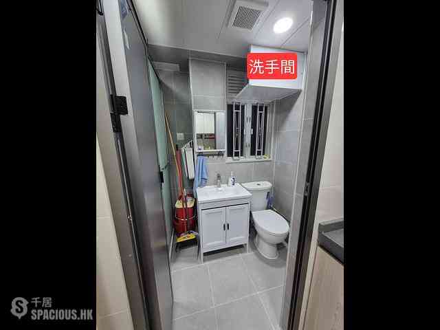 Sai Ying Pun - Kwan Yick Building 05
