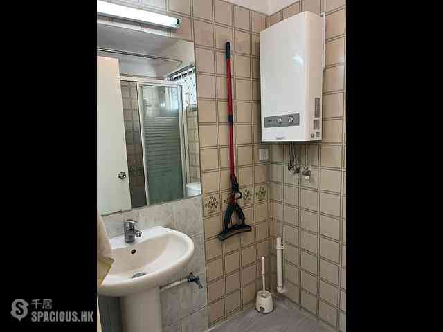 Whampoa Garden - Whampoa Garden Phase 2 Cherry Mansions Block 2 06