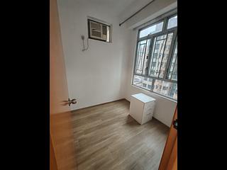 Sai Ying Pun - New Start Building 04