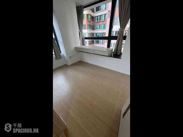 Shau Kei Wan - EAST 17 06