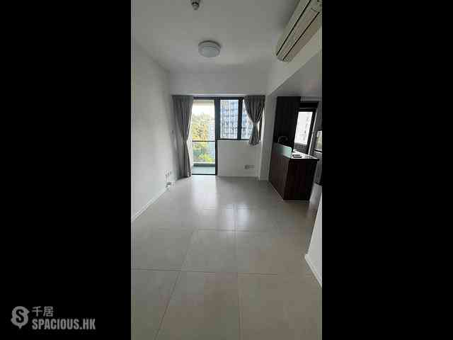 Shau Kei Wan - EAST 17 01
