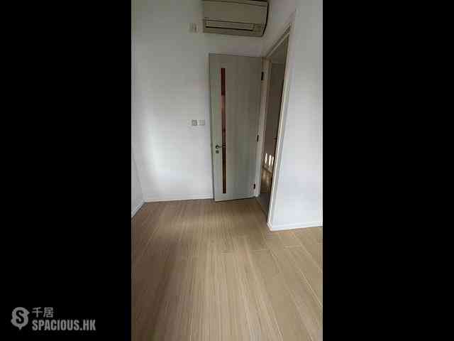 Shau Kei Wan - EAST 17 10