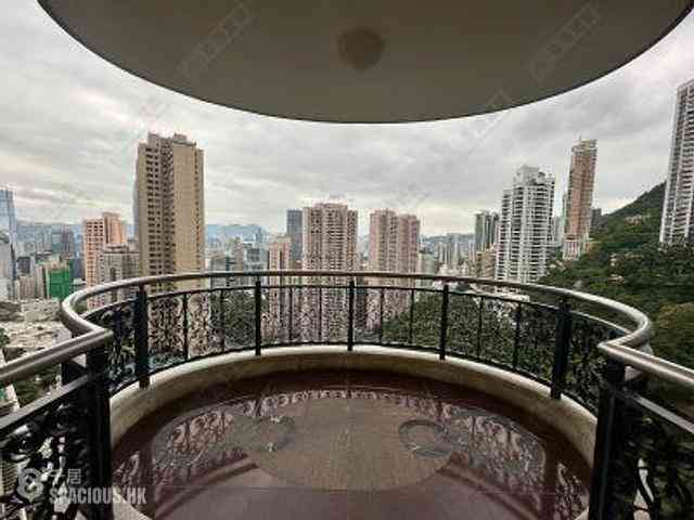 Mid Levels Central - Clovelly Court Block 1 01