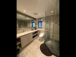 Mid Levels Central - Clovelly Court Block 1 07