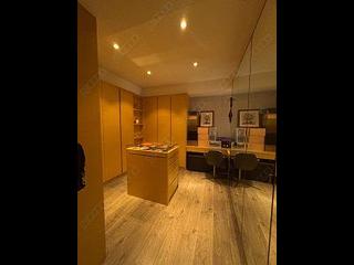 Mid Levels Central - Clovelly Court Block 1 11