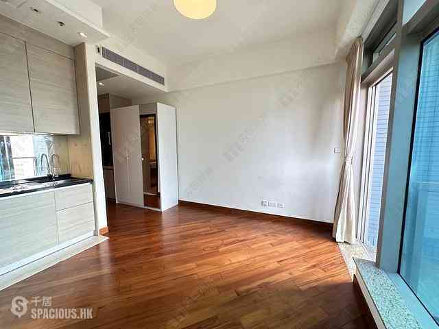 Wan Chai - The Avenue Phase 2 08