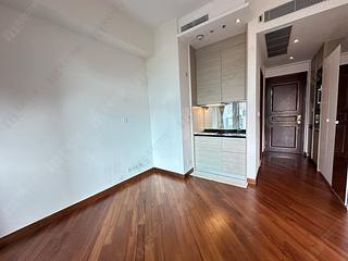 Wan Chai - The Avenue Phase 2 09