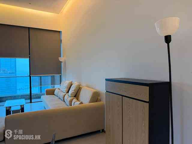 West Kowloon - The Arch Sky Tower (Block 1) 01