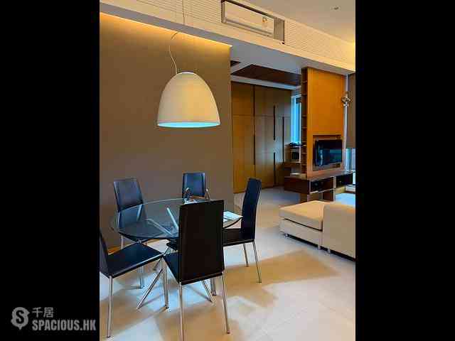 West Kowloon - The Arch Sky Tower (Block 1) 02
