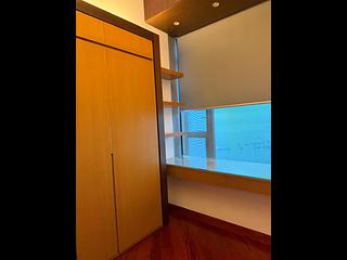 West Kowloon - The Arch Sky Tower (Block 1) 04