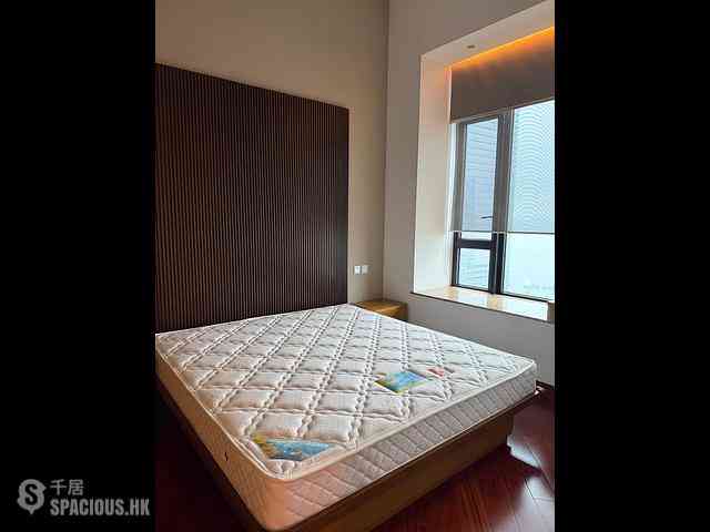 West Kowloon - The Arch Sky Tower (Block 1) 08