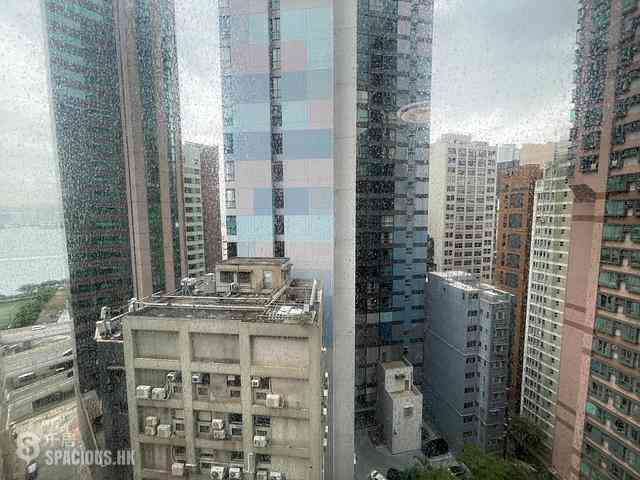 Sheung Wan - Queen's Terrace Block 1 05