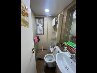 Sheung Wan - Queen's Terrace Block 1 06