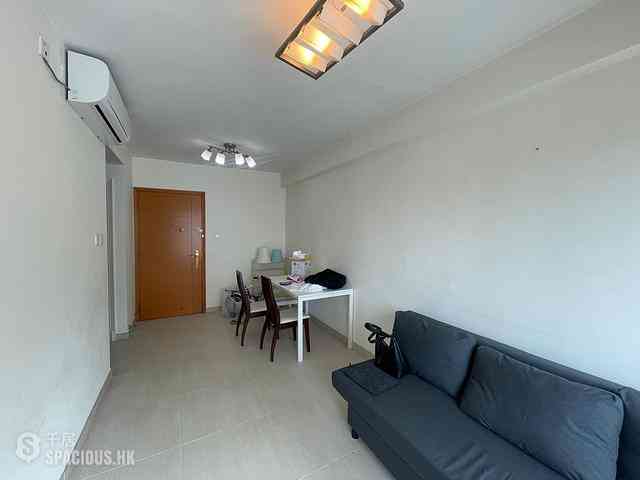 Sheung Wan - Queen's Terrace Block 2 01